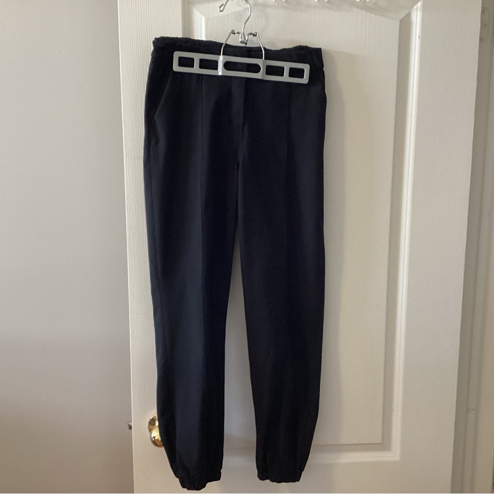 Lululemon Warpstreme Jogger. Size 27.  B4